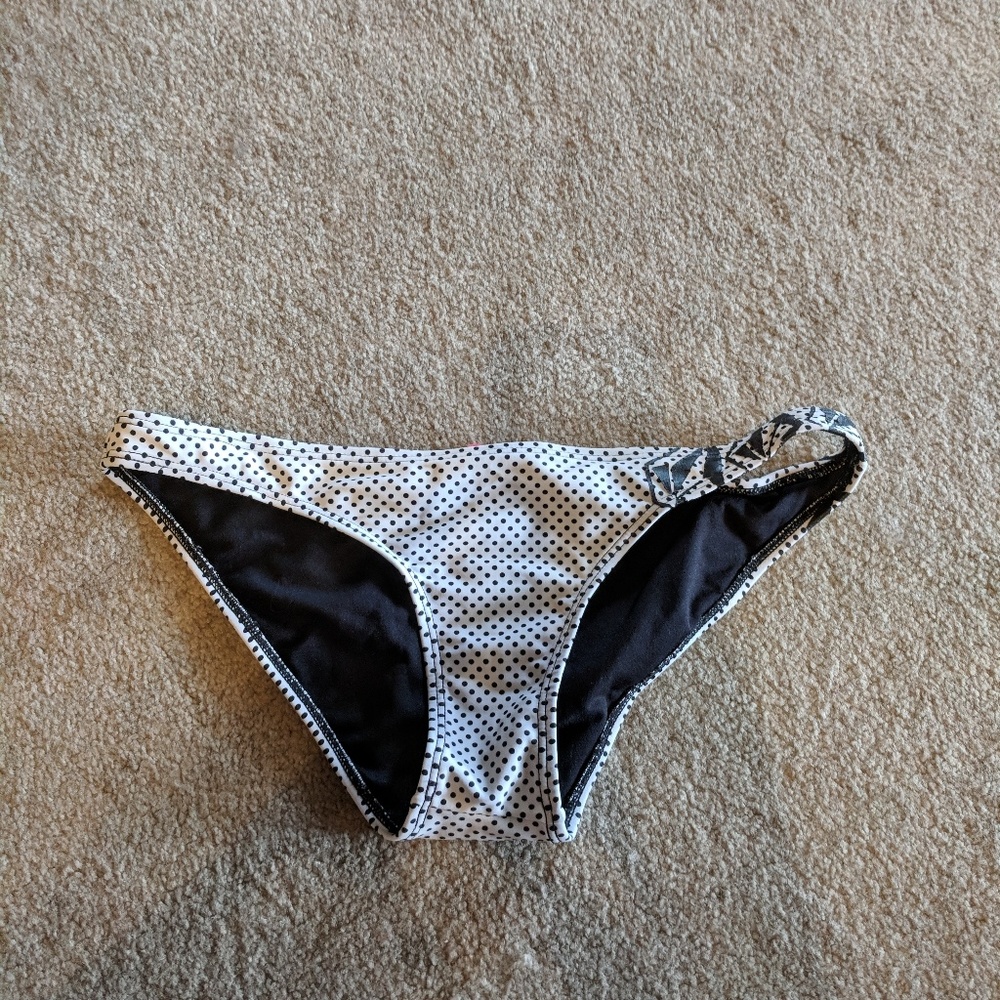 Volcom bathing suit bottoms